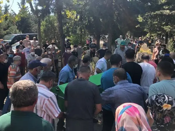Son dakika... Üniversiteli Eda'nın ölümüne neden olan sürücü: Kamyondaki yükün fazla olduğunu biliyordum Son dakika... Üniversiteli Eda'nın ölümüne neden olan sürücü: Kamyondaki yükün fazla olduğunu biliyordum