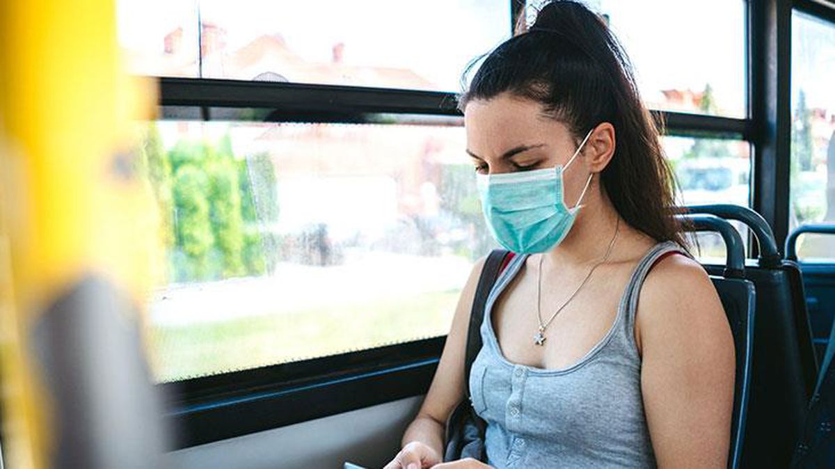 Uzman isim maskelerin hangi şartta çıkacağını açıkladı: Nüfusun çoğunluğunun aşılanması gerekiyor