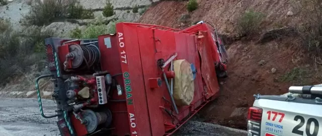Yangına giden arazöz devrildi; 2 yaralı Yangına giden arazöz devrildi; 2 yaralı