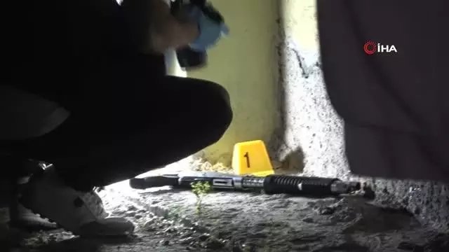 Son dakika haber... Adana'da sıcak dakikalar... Tartışığı şahıslara pompalı tüfekle ateş açarken sokakta oynayan çocuğu vurdu Son dakika haber... Adana'da sıcak dakikalar... Tartışığı şahıslara pompalı tüfekle ateş açarken sokakta oynayan çocuğu vurdu