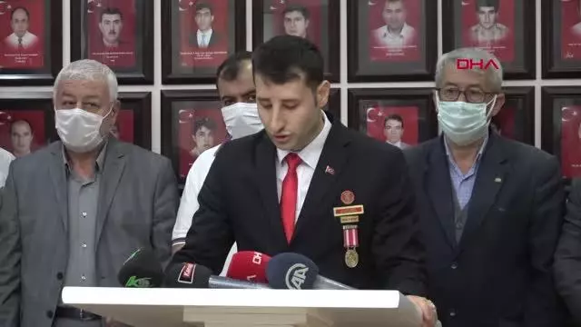 AFYONKARAHİSAR ŞEHİT AİLELERİ VE GAZİLERDEN 'HDP'YE BAKANLIK VERİLEBİLECEĞİ' AÇIKLAMALARINA TEPKİ AFYONKARAHİSAR ŞEHİT AİLELERİ VE GAZİLERDEN 'HDP'YE BAKANLIK VERİLEBİLECEĞİ' AÇIKLAMALARINA TEPKİ