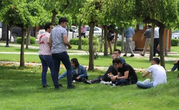 'AKREP, YILAN ISIRIĞI VAKALARINDA EMME, KESME, BUZ KOYMA GİBİ MÜDAHALELER ÖLDÜREBİLİR' 'AKREP, YILAN ISIRIĞI VAKALARINDA EMME, KESME, BUZ KOYMA GİBİ MÜDAHALELER ÖLDÜREBİLİR'