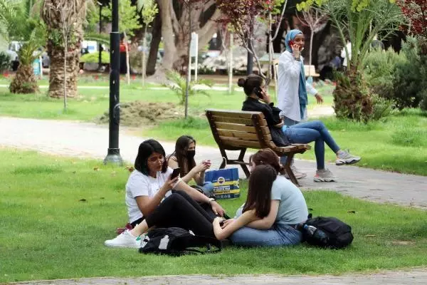 'AKREP, YILAN ISIRIĞI VAKALARINDA EMME, KESME, BUZ KOYMA GİBİ MÜDAHALELER ÖLDÜREBİLİR' 'AKREP, YILAN ISIRIĞI VAKALARINDA EMME, KESME, BUZ KOYMA GİBİ MÜDAHALELER ÖLDÜREBİLİR'