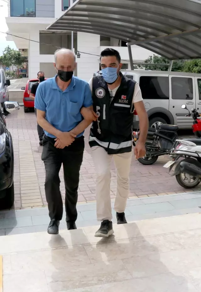 Alanya'da kaçak tütün operasyonu Alanya'da kaçak tütün operasyonu