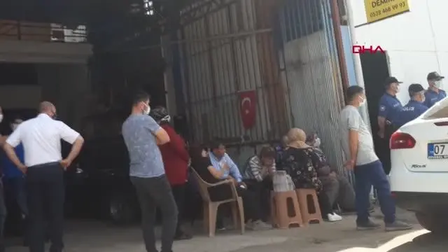 ANTALYA İŞ YERİNDE ÖLÜ BULUNAN OĞLU İÇİN 'BEN SANA DOYAMADIM' DİYE FERYAT ETTİ ANTALYA İŞ YERİNDE ÖLÜ BULUNAN OĞLU İÇİN 'BEN SANA DOYAMADIM' DİYE FERYAT ETTİ