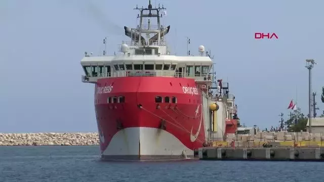 ANTALYA ORUÇ REİS, İKMAL VE BAKIM İÇİN ANTALYA LİMANI'NDA ANTALYA ORUÇ REİS, İKMAL VE BAKIM İÇİN ANTALYA LİMANI'NDA