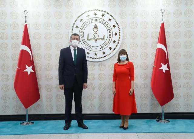 Son dakika haberleri! Bakan Selçuk, Kuzey Makedonya Eğitim ve Bilim Bakanı Carovska ile bir araya geldi Açıklaması