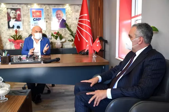 Başkan Esen İl Başkan'ı Cengiz'le bir araya geldi Başkan Esen İl Başkan'ı Cengiz'le bir araya geldi