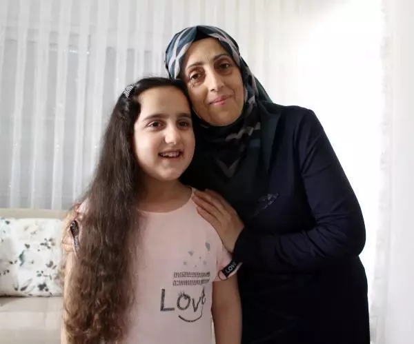 BELİNAY'IN ANNESİ TEK İSTEĞİM KIZIMIN GÖRMESİ BELİNAY'IN ANNESİ TEK İSTEĞİM KIZIMIN GÖRMESİ