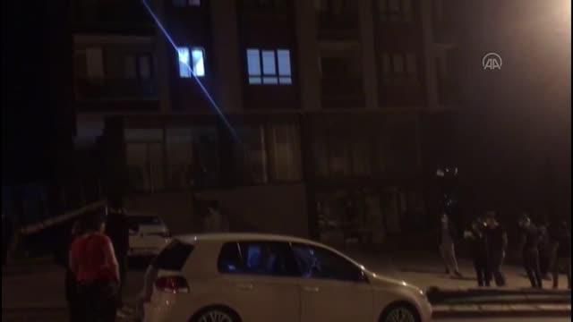 bir insaatin temelinde toprak kaymasi yasanma 14138584 o