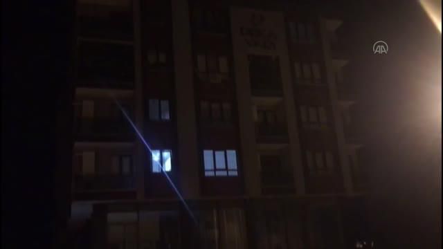 bir insaatin temelinde toprak kaymasi yasanma 2 14138584 o