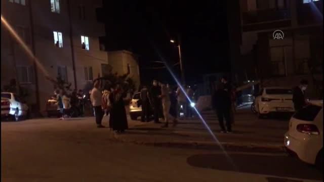 bir insaatin temelinde toprak kaymasi yasanma 3 14138584 o