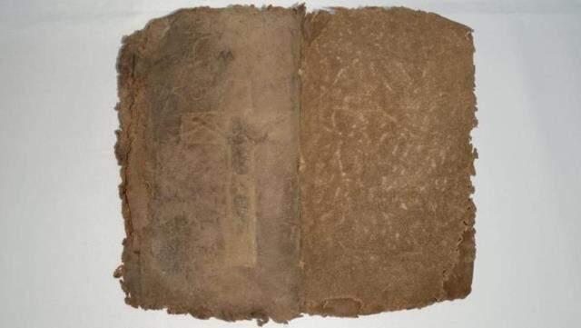 Değeri tam 13 milyon dolar, üzerinde Hz. İsa'nın çarmıha gerilmiş ikonografik resimleri bulunuyor