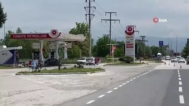 Işık ihlali yapan da, abartı egzoz takanda cezadan kaçamadı Işık ihlali yapan da, abartı egzoz takanda cezadan kaçamadı
