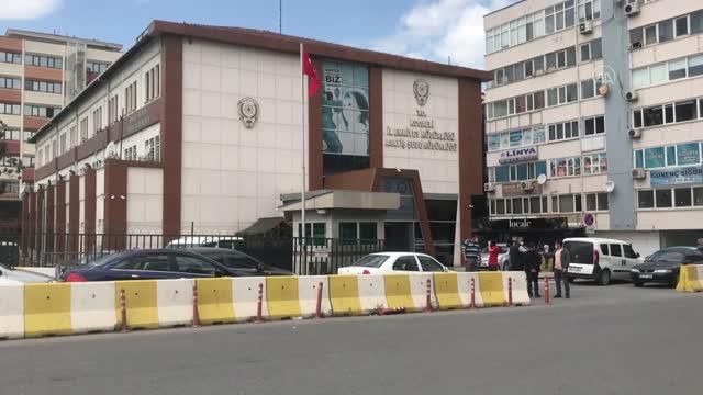 kizinin birlikte yasadigi kisinin babasini ol 14140412 o