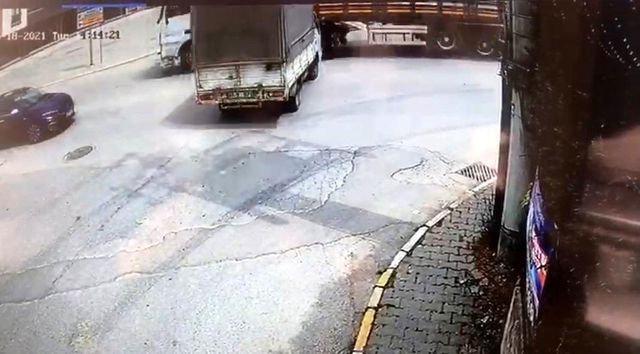 kontrolden cikan kamyonet once tira sonra 2 14140109 o