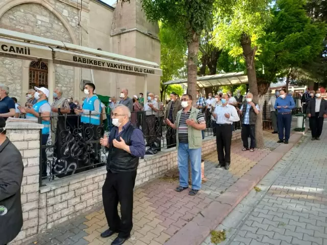 Kudüs şehitleri için gıyabi cenaze namazı ve basın açıklaması