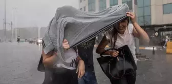İstanbullular dikkat! Meteoroloji uyardı, öğleden sonra kuvvetli yağış geliyor