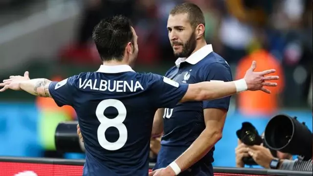Milli formayı söke söke aldı! Benzema yıllar sonra ülkesi için ter dökecek Milli formayı söke söke aldı! Benzema yıllar sonra ülkesi için ter dökecek