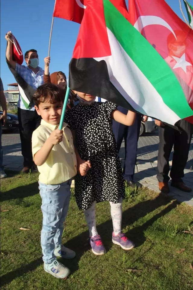 Muğla'da İsrail'in Filistinlilere yönelik saldırıları protesto edildi Muğla'da İsrail'in Filistinlilere yönelik saldırıları protesto edildi