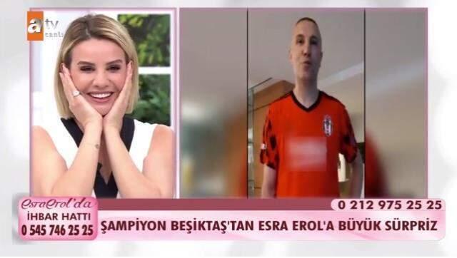 Şampiyon olan Beşiktaş futbolcularından kendilerine destek veren Esra Erol'a video göndererek sürpriz