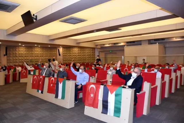 Şehzadeler Belediye Meclisi Filistin için tek yürek oldu