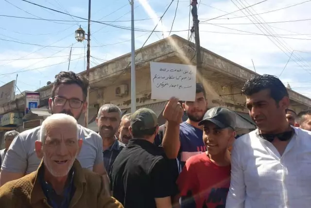 Suriye'de YPG/PKK'nın işgalindeki bölgelerde yakıt fiyatlarının artması protesto edildi (2)