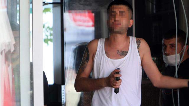 Tahliye kararına karşı çıkan kafeterya işletmecisi intihar girişiminde bulundu