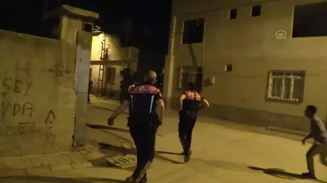 Tartışma sırasında pompalı tüfekle ateş açılması sonucu sokakta oynayan 5 yaşındaki çocuk yaralandı Tartışma sırasında pompalı tüfekle ateş açılması sonucu sokakta oynayan 5 yaşındaki çocuk yaralandı