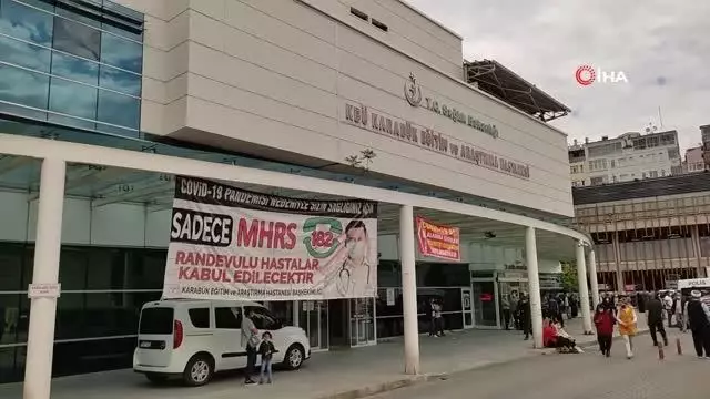 Tavuk dönerden zehirlenen 9 kişi hastaneye kaldırıldı Tavuk dönerden zehirlenen 9 kişi hastaneye kaldırıldı