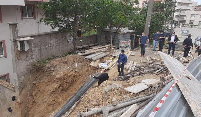 toprak kaymasi nedeniyle tahliye edilen apart 3 14139651 o