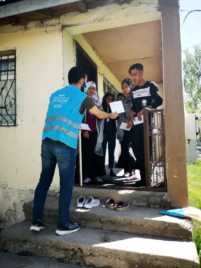 Uluslararası kurulan gönül köprüsüyle çocukların yüzü güldü Uluslararası kurulan gönül köprüsüyle çocukların yüzü güldü