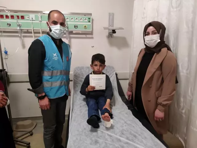 Uluslararası kurulan gönül köprüsüyle çocukların yüzü güldü Uluslararası kurulan gönül köprüsüyle çocukların yüzü güldü