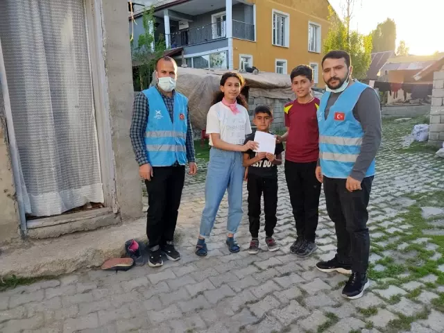 Uluslararası kurulan gönül köprüsüyle çocukların yüzü güldü Uluslararası kurulan gönül köprüsüyle çocukların yüzü güldü