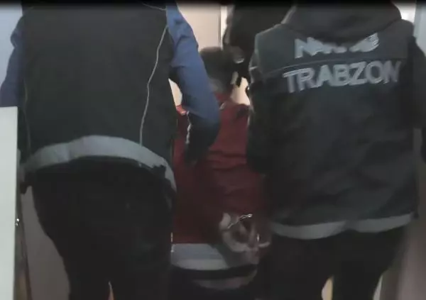 Uyuşturucuları turşu bidonlarında saklamışlar
