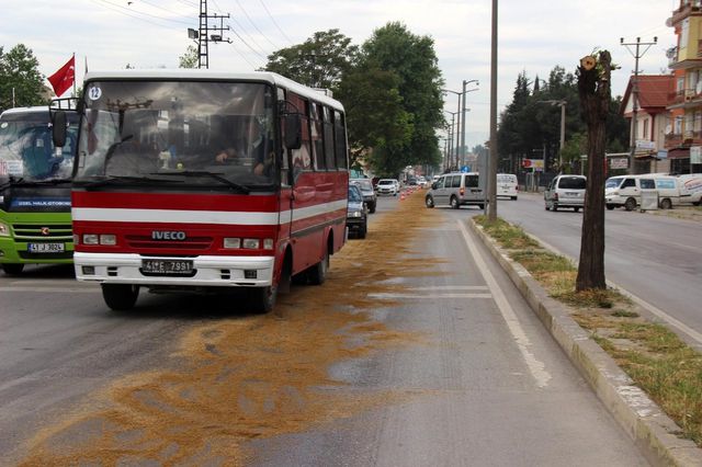 yola dokulen hidrolik yagi zor anlar yasatti 4 14138978 o