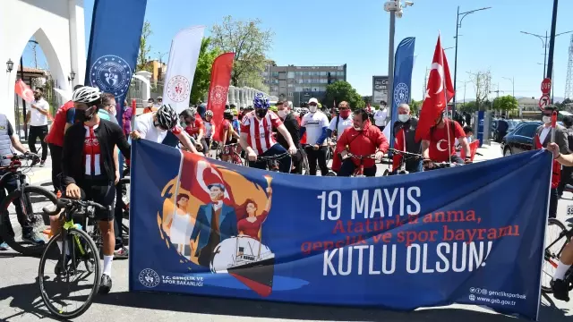 19 Mayıs Atatürk'ü Anma, Gençlik ve Spor Bayramı kutlanıyor