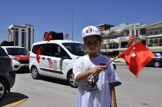 19 Mayıs kortejinde renkli görüntüler 19 Mayıs kortejinde renkli görüntüler