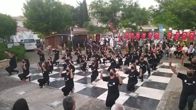 Kozan'da 19 Mayıs Atatürk'ü Anma, Gençlik ve Spor Bayramı kutlamaları Kozan'da 19 Mayıs Atatürk'ü Anma, Gençlik ve Spor Bayramı kutlamaları