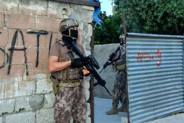 Son dakika! Adana'da DEAŞ operasyonu Son dakika! Adana'da DEAŞ operasyonu