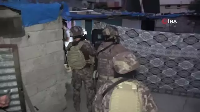Adana'da Özel Harekat destekli DEAŞ operasyonu Adana'da Özel Harekat destekli DEAŞ operasyonu