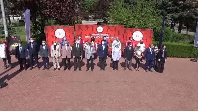Şemdinli'de 19 Mayıs Atatürk'ü Anma, Gençlik ve Spor Bayramı kutlanıyor Şemdinli'de 19 Mayıs Atatürk'ü Anma, Gençlik ve Spor Bayramı kutlanıyor