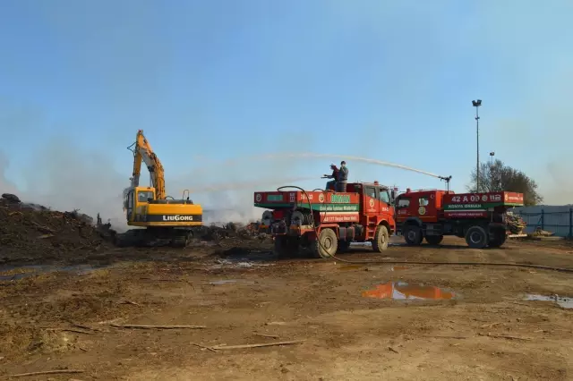 Afyonkarahisar'da biyokütle enerji santralindeki yangın kontrol altına alındı Afyonkarahisar'da biyokütle enerji santralindeki yangın kontrol altına alındı