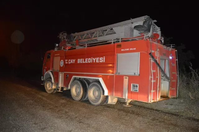 AFYONKARAHİSAR - Biyokütle enerji santralinde yangın çıktı (5) AFYONKARAHİSAR - Biyokütle enerji santralinde yangın çıktı (5)