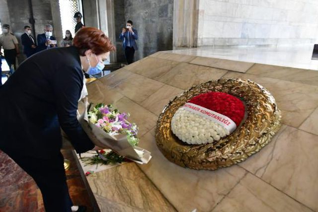 aksener anitkabir i ziyaret etti 2 14141945 o