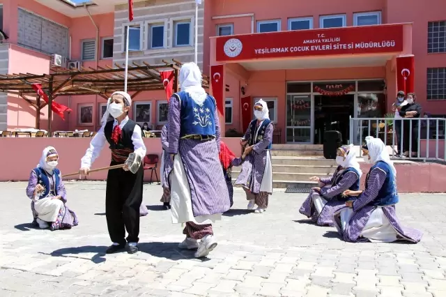Son dakika! Amasya çocuk yuvasında coşkulu 19 Mayıs kutlaması Son dakika! Amasya çocuk yuvasında coşkulu 19 Mayıs kutlaması