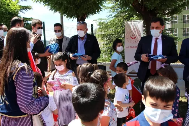 Son dakika! Amasya çocuk yuvasında coşkulu 19 Mayıs kutlaması Son dakika! Amasya çocuk yuvasında coşkulu 19 Mayıs kutlaması