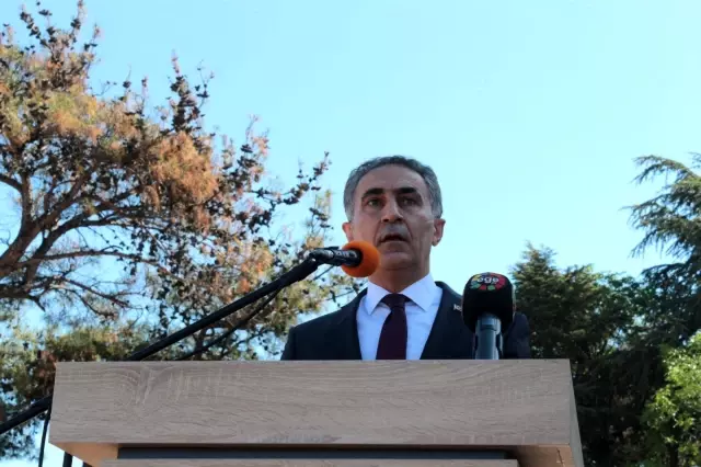 Balıkesir'de paramotorlu 19 Mayıs kutlaması Balıkesir'de paramotorlu 19 Mayıs kutlaması