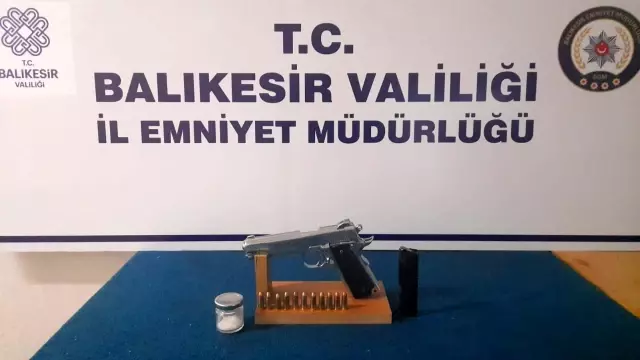 Balıkesir'de polisten 34 şahsa asayiş ve uyuşturucu operasyonu