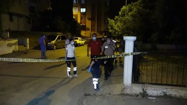 Bekçiye saldırıp boynundan yaralayan alkollü şahıs ayağından vurularak yakalandı Bekçiye saldırıp boynundan yaralayan alkollü şahıs ayağından vurularak yakalandı